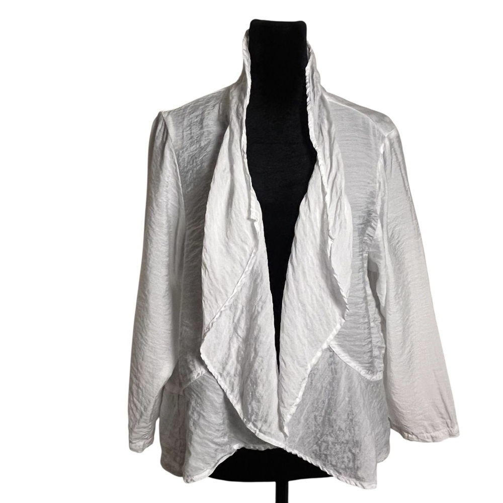 Cut•Loose Rayon Parachute Ruffle White Draped Open Front Jacket — L